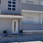Mia 2 *