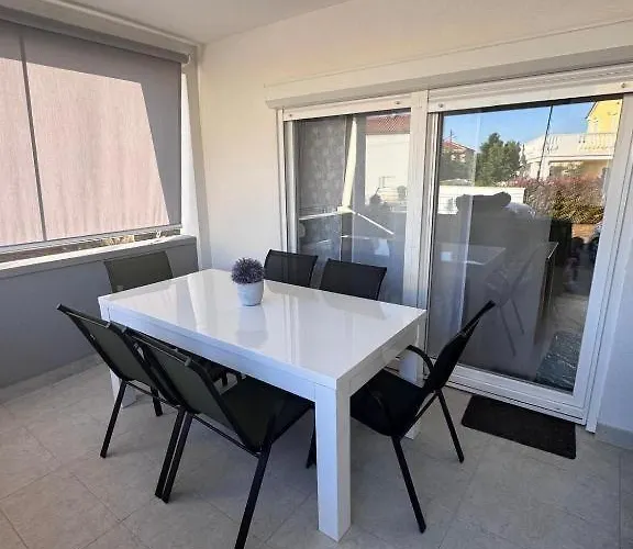Mia 2 Apartamento